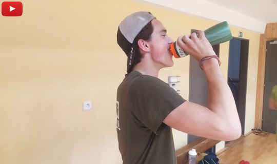 Počasí Bruslaře na koupaliště nepustilo! Makali tak v tělocvičně